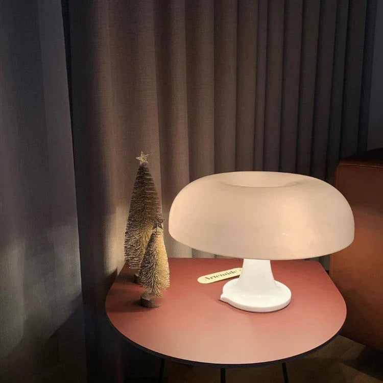 Serenoria Mushroom Table Lamp – Retro Design with Warm Ambient Light